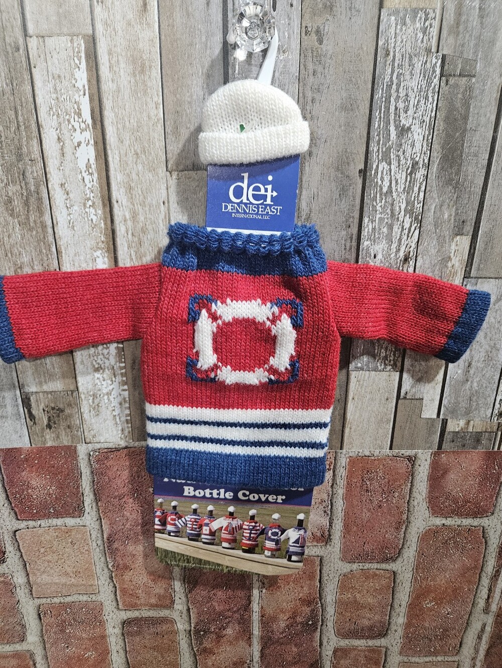 Dennis East Red & Blue Knit Bottle Cover with White Accent